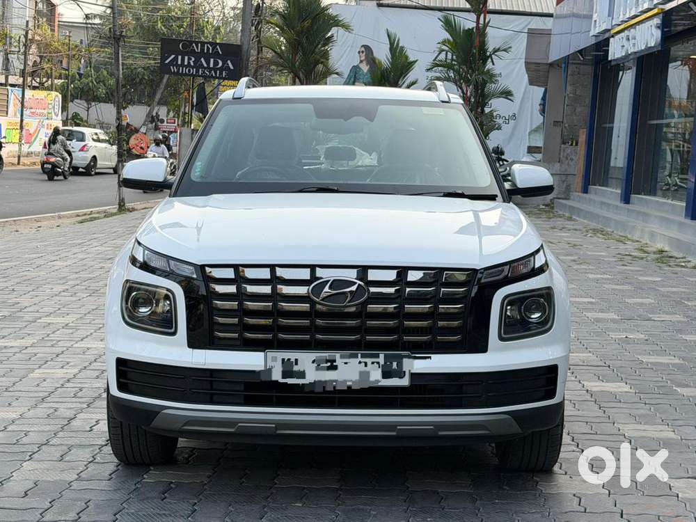 Hyundai Venue Sx (o) Mt 1.5 Diesel, 2024, Diesel