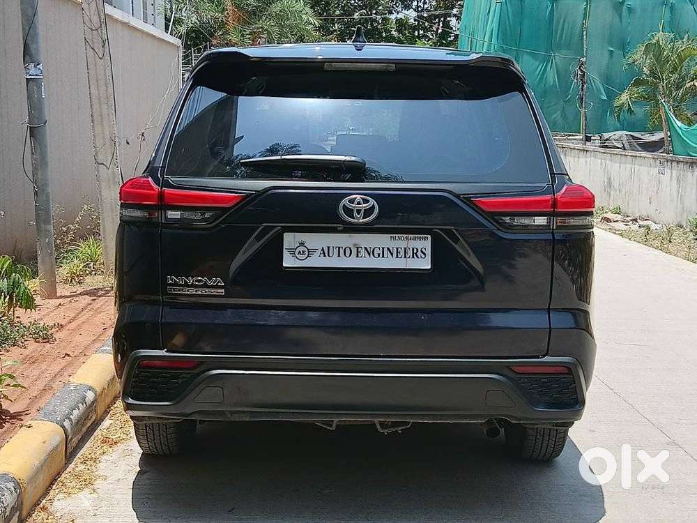 Toyota Innova Hycross 2.0 Gx 8 Str, 2024, Petrol