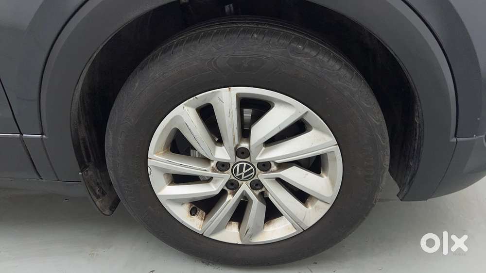 Volkswagen Taigun 1.0 Tsi Highline At, 2022, Petrol