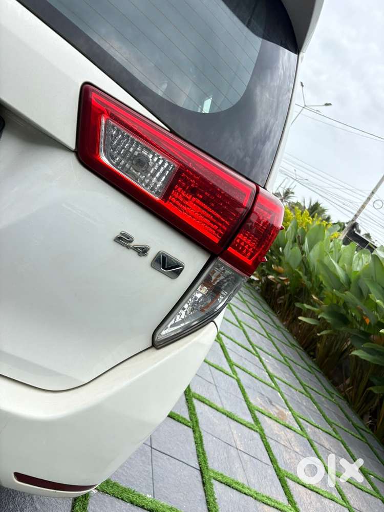 Toyota Innova Crysta 2.4 Vx Mt 8s, 2017, Diesel