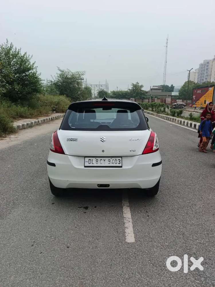 Maruti Suzuki Swift Vxi 2016