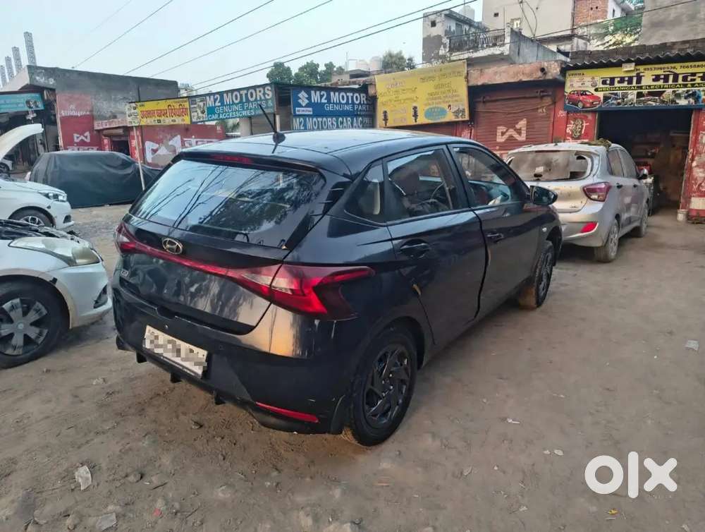 Well Maintained 2022 Hyundai I20 Magna (petrol Mt)  Only 25k Km Drive