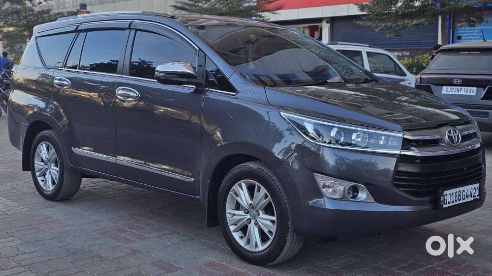 Toyota Innova Crysta 2.8z Automatic, 2016, Diesel