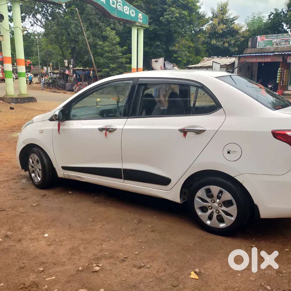 Hyundai Xcent 2018 Petrol