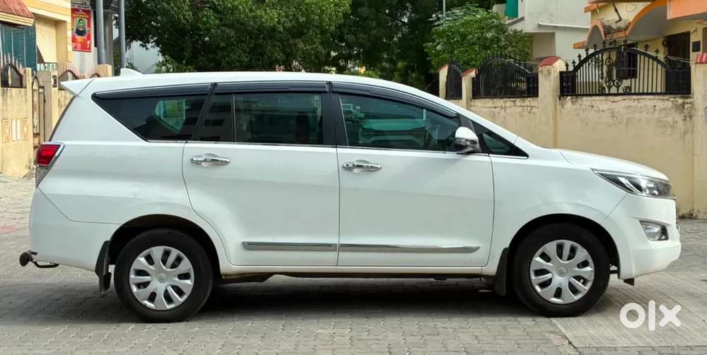 Toyota Innova Crysta 2.4 G Mt 7 Str, 2020, Diesel