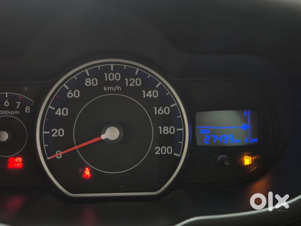 Hyundai I10 Sportz, 2012, Petrol