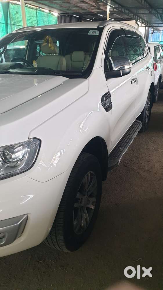 Ford Endeavour 3.2 Titanium At 4x4, 2017, Diesel
