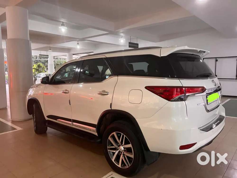 Toyota Fortuner 2019 Diesel 220000 Km Driven