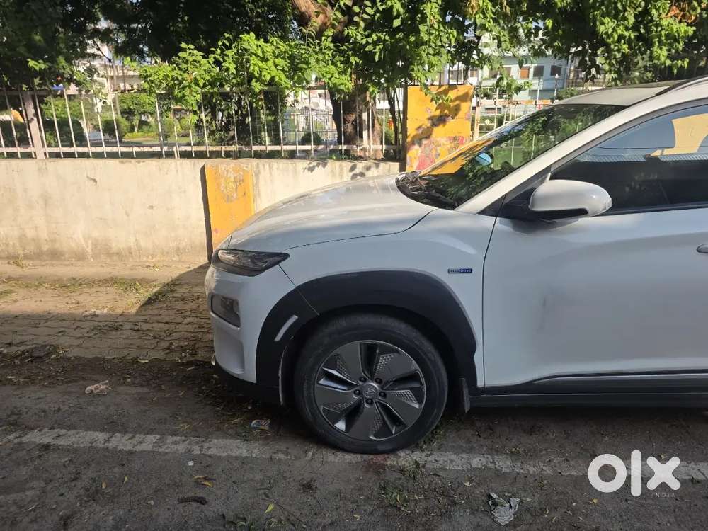 Hyundai Kona Electric 2023 Premium