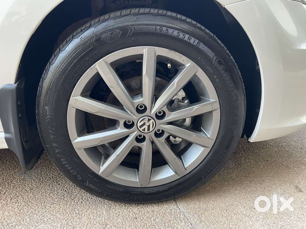 Volkswagen Vento 1.2 Highline Plus At 16 Alloy, 2019, Petrol