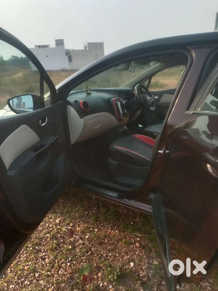 Renault Captur Petrol Well Maintain Top Model Condition