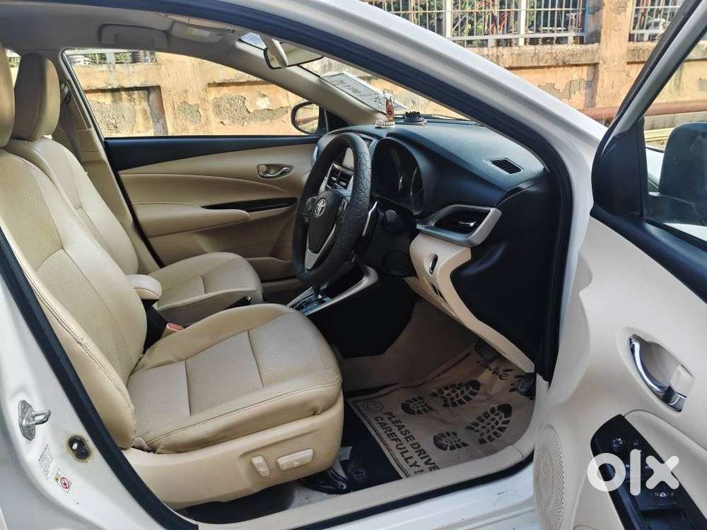 Toyota Yaris Vx Cvt, 2019, Petrol