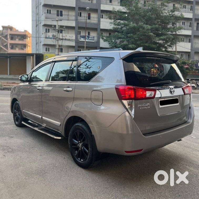 Toyota Innova Crysta 2.4 V, 2017, Diesel