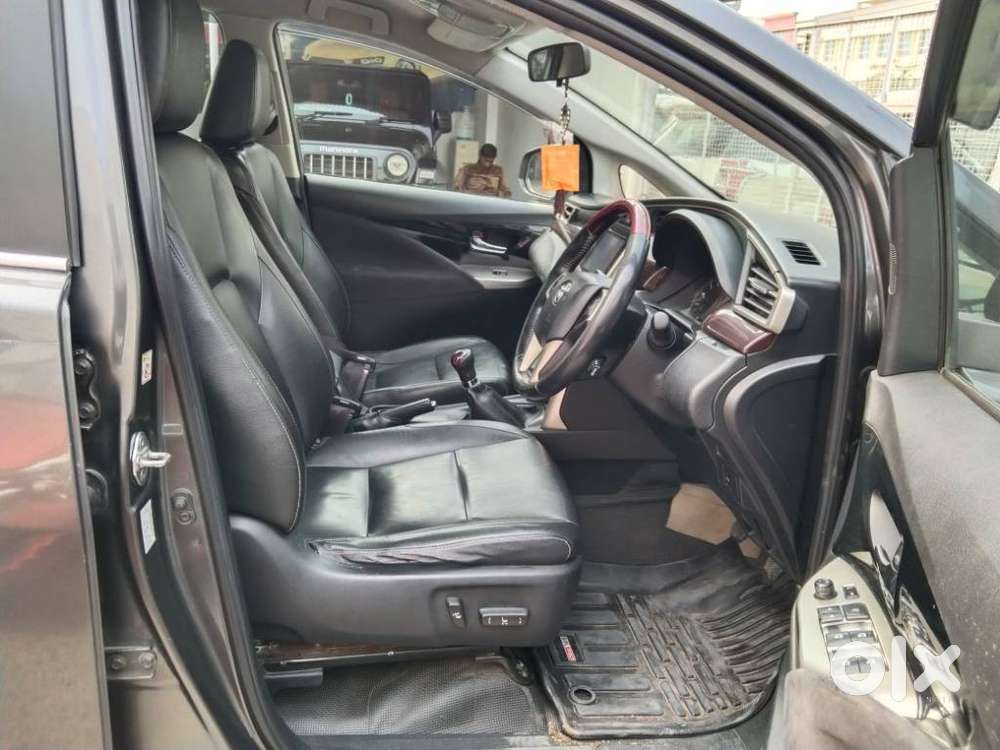 Toyota Innova Crysta 2.4 Z 7 Str, 2016, Diesel