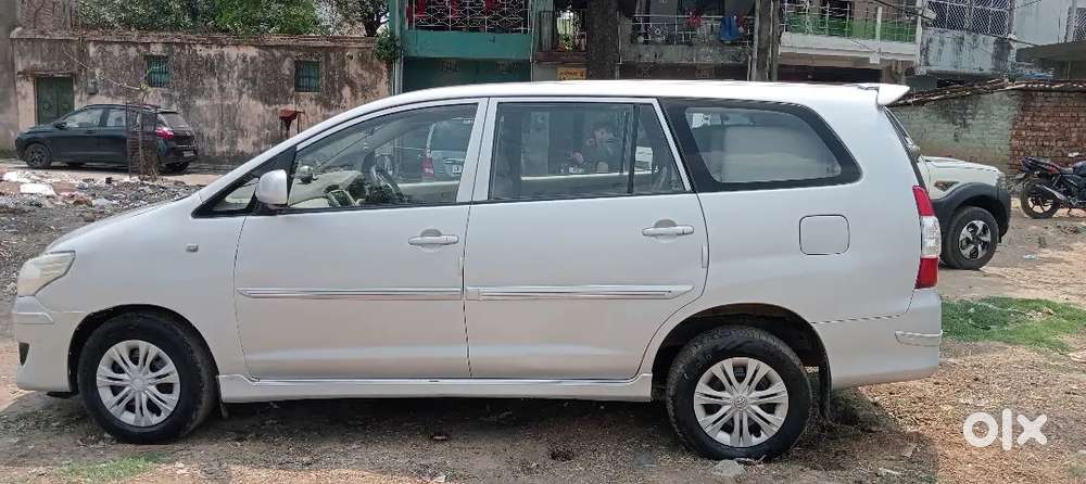 Toyota Innova 2013