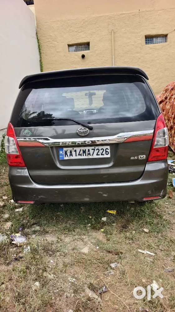 Toyota Innova 2012 Diesel Well Maintained