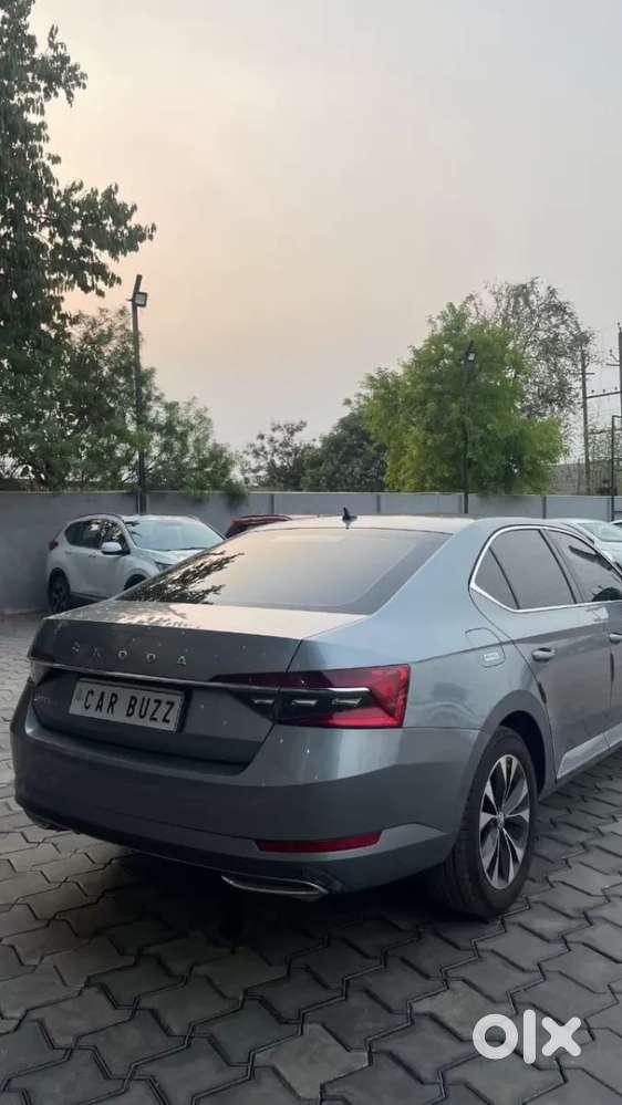 Skoda Superb 2.0 L&k Tsi At, 2021, Petrol