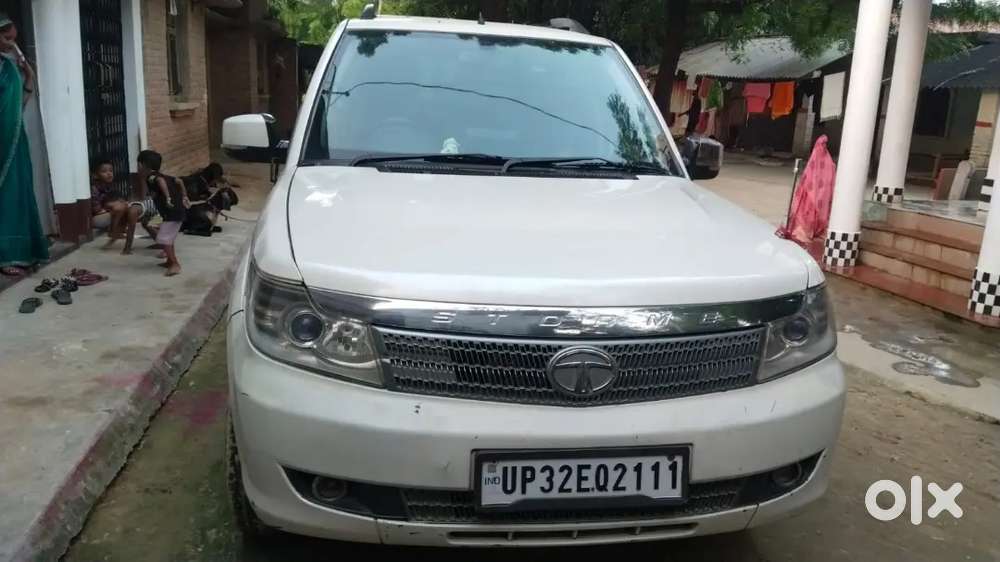 Tata Safari Storme 2012