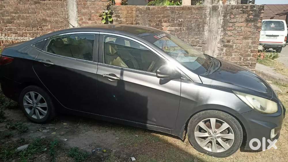 Hyundai Verna Sx Crdi 1.6 2011