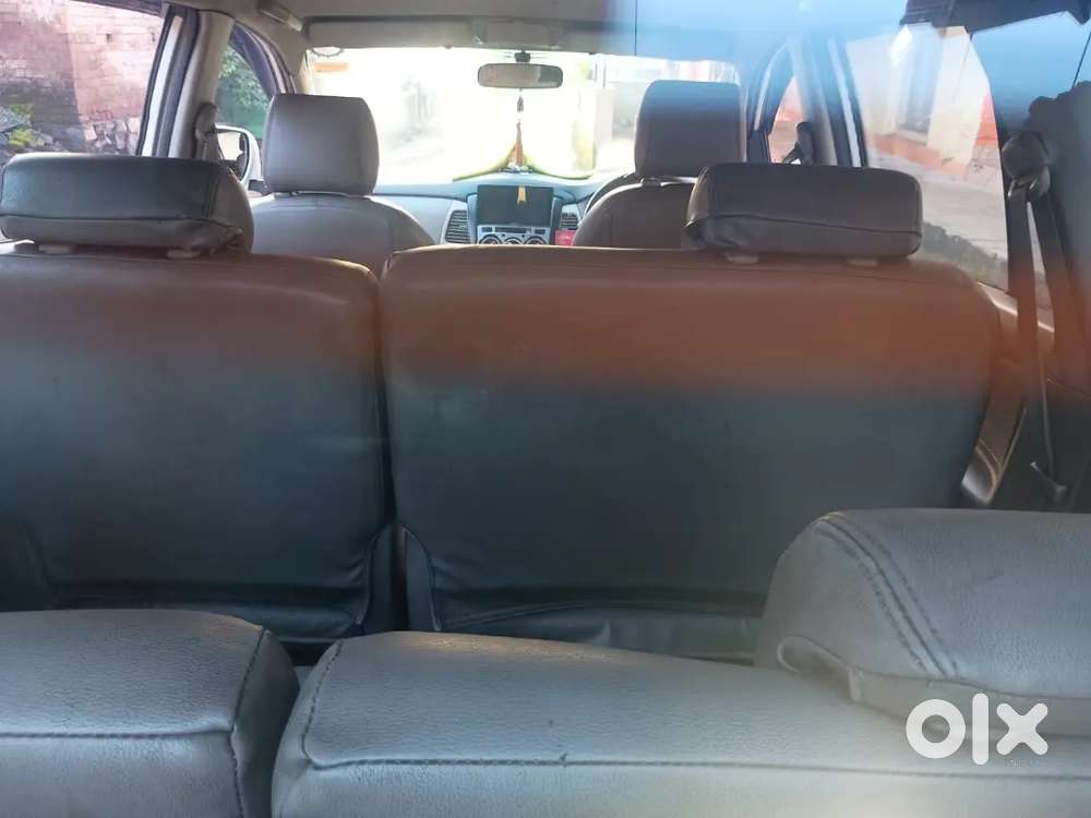 Toyota Innova 2010 Diesel 200000 Km Driven