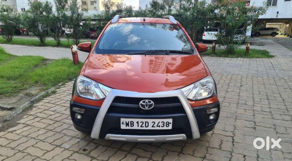 Toyota Etios Cross G 2015 Petrol