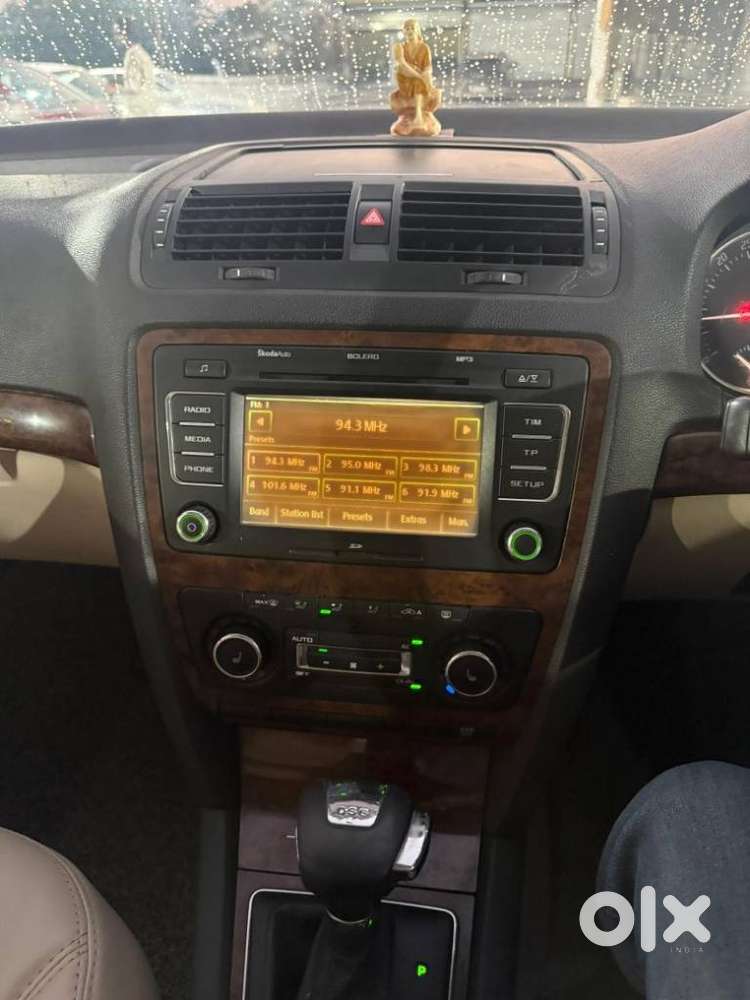 Skoda Laura Elegance 2.0 Tdi Cr At, 2014, Diesel