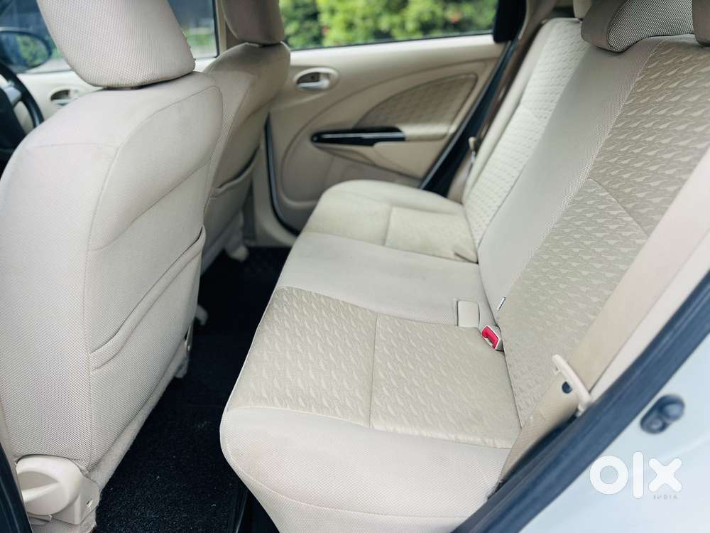 Toyota Etios Liva 1.2 Vx Dual Tone, 2019, Petrol