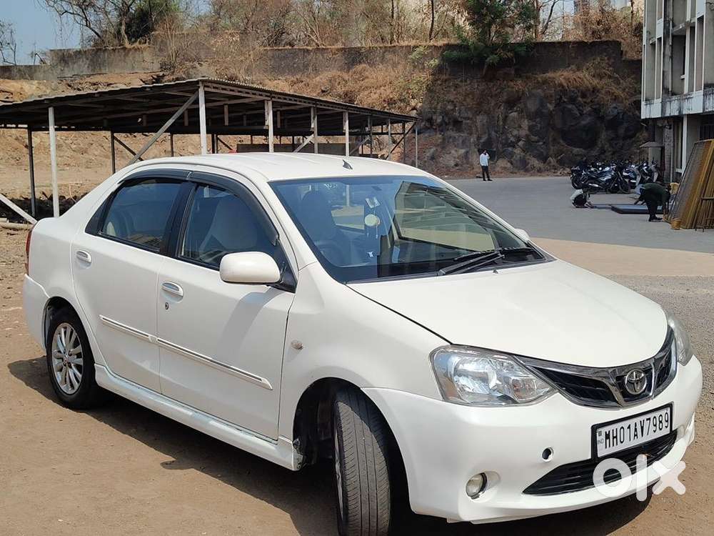 Toyota Etios 2011 Cng & Hybrids Well Maintained