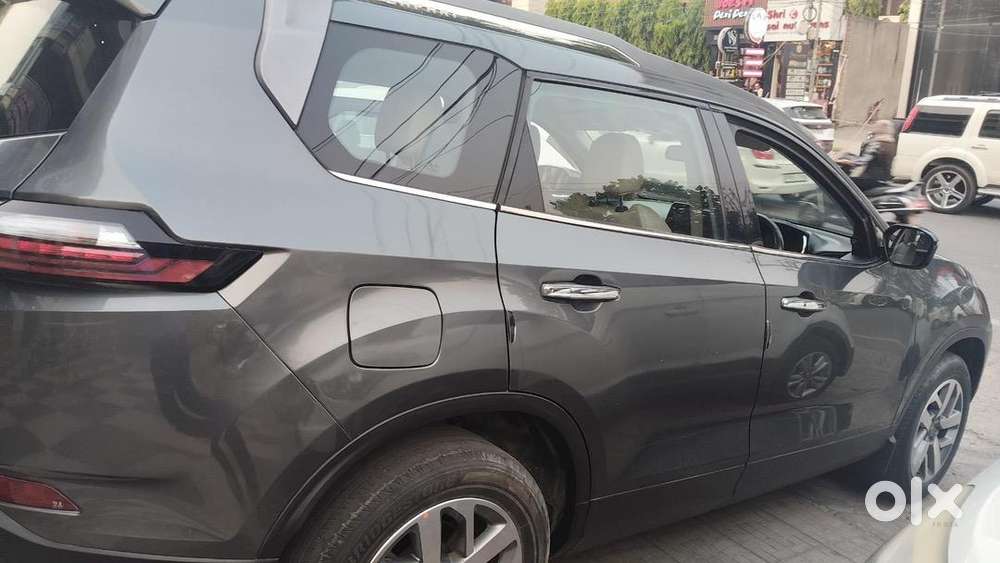Tata Safari 2021 Model Grey Color 6 Seater Diesel Automatic