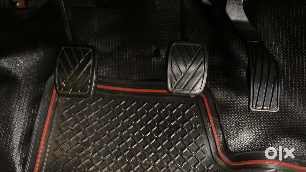 Maruti Suzuki Swift 2011-2014 Vxi, 2013, Petrol