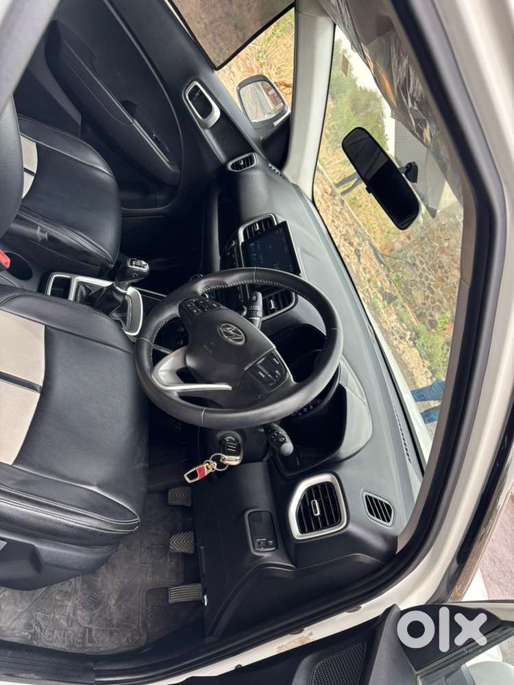 Hyundai Venue Petrol 2019