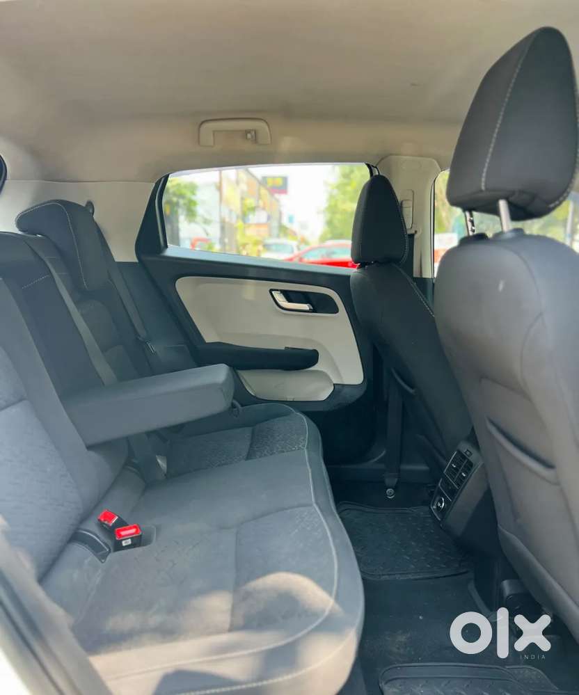 Tata Altroz 1.2 Xz (o), 2022, Petrol