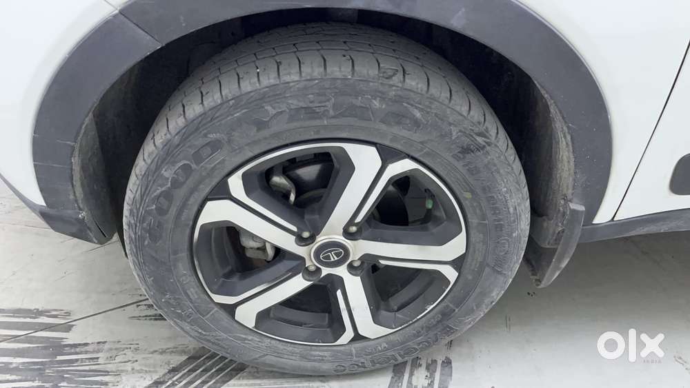 Tata Nexon 1.2 Revotron Xz Plus, 2022, Petrol