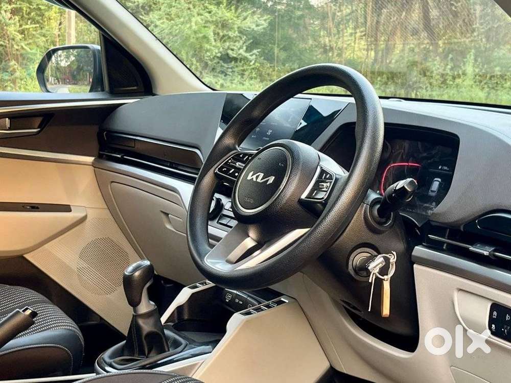 Kia Carens 1.5 Prestige 7 Str, 2023, Petrol