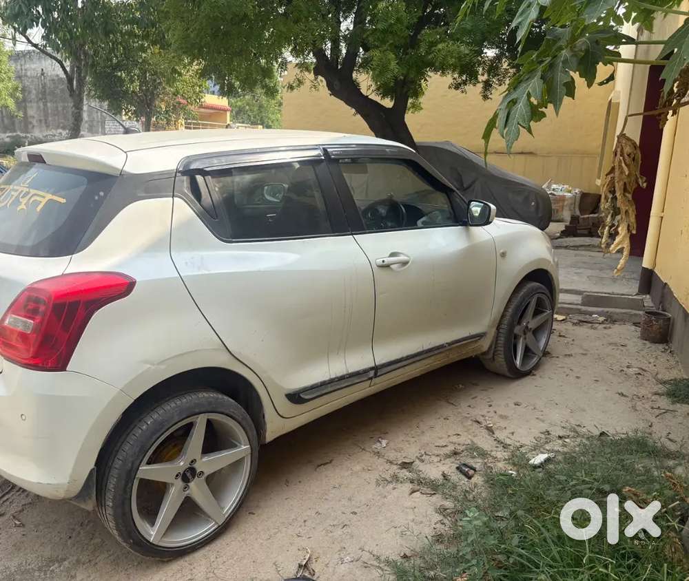 Maruti Suzuki Swift 2021 Cng & Hybrids 65000 Km Driven With Alloy Whee