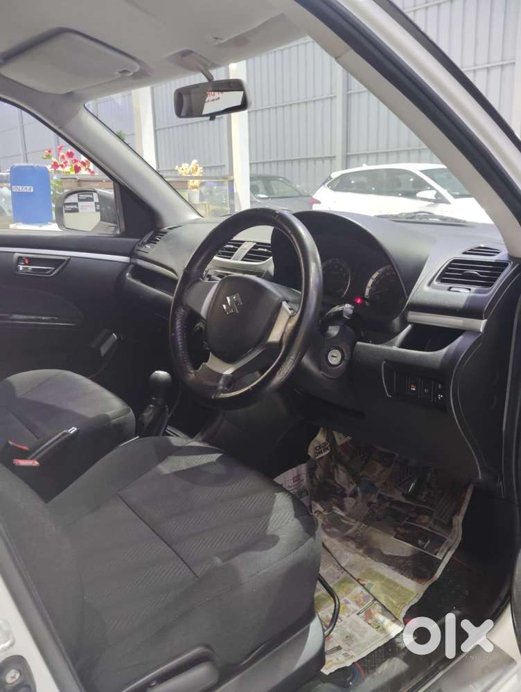 Maruti Suzuki Swift Vxi 1.2 Abs Bs-iv, 2012