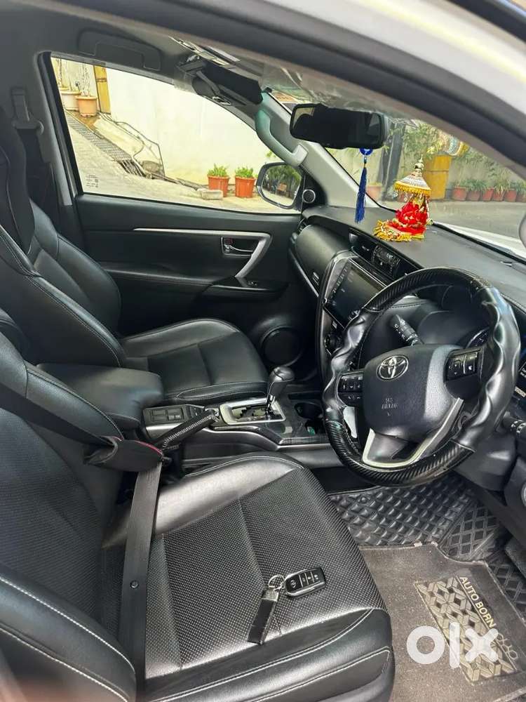 Toyota Fortuner 2024 Diesel 33000 Km Driven