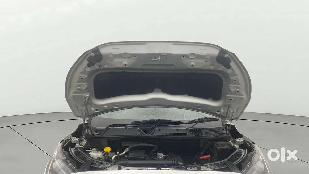 Nissan Magnite Kuro Edition 1.0 Petrol Mt, 2025, Petrol