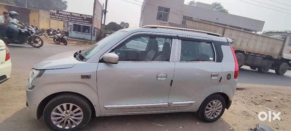 Maruti Suzuki Wagon R 1.0 2022 Cng & Hybrids 74000 Km Driven