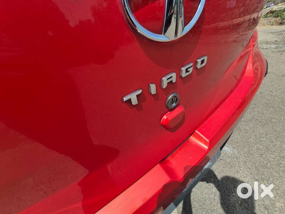 Tata Tiago 1.2 Revotron Xta, 2022, Petrol