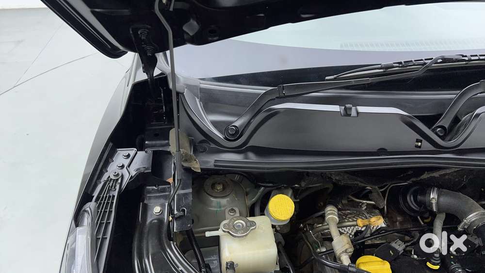 Nissan Magnite Xv Turbo, 2021, Petrol