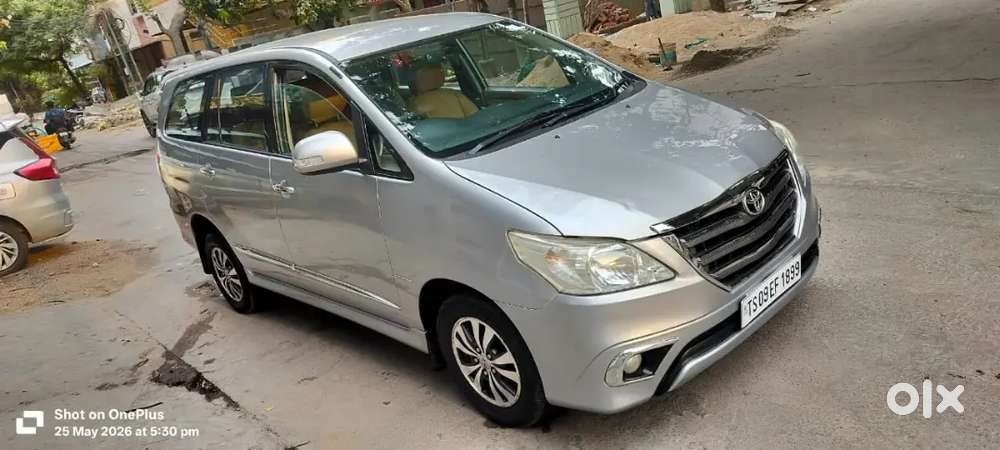 Toyota Innova 2.5 7 Seater 2015