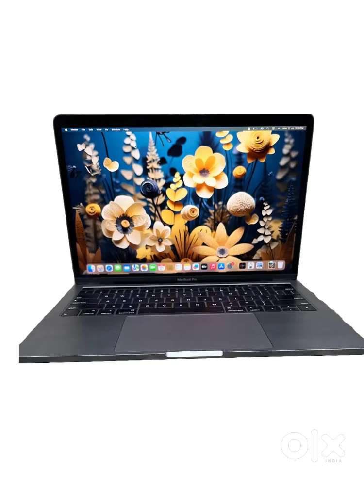 Apple Macbook Pro 13inch i7 16gb 512Gb ssd low price - Computers