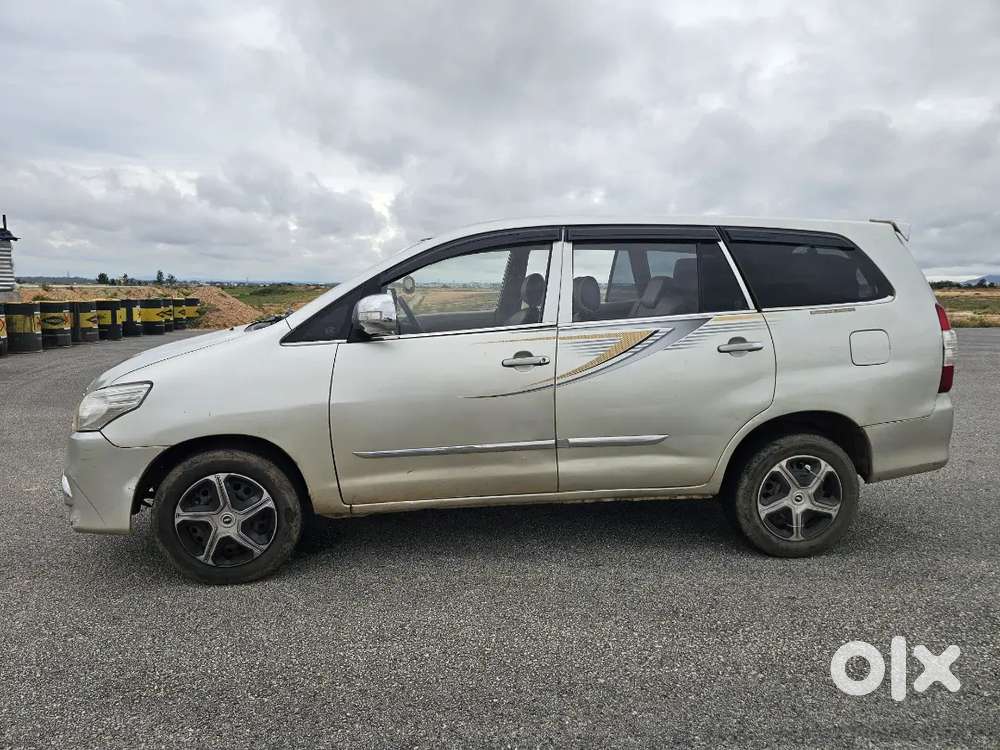 Toyota Innova 2006 3rd Owner