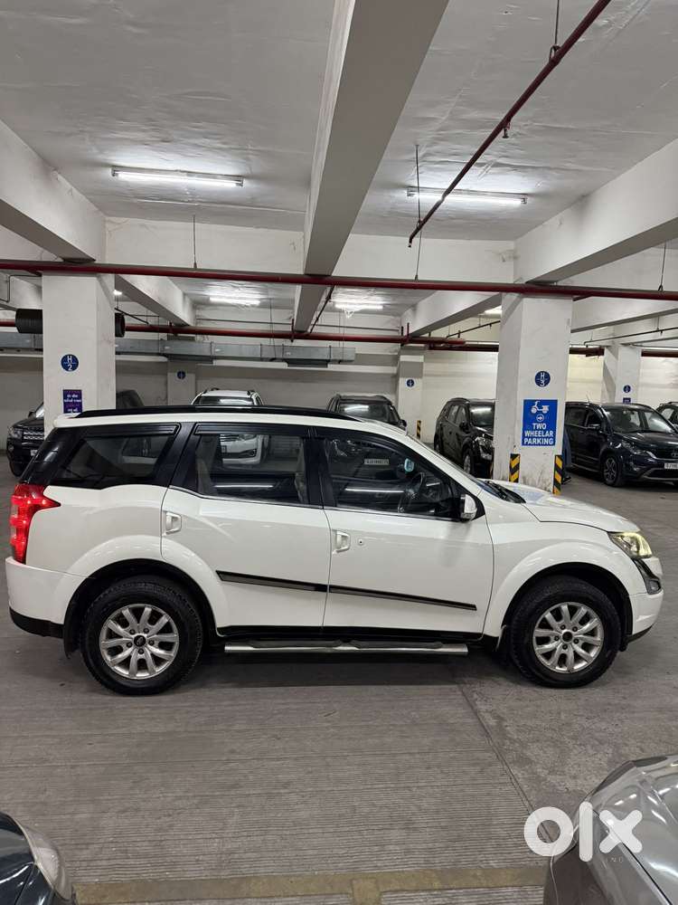 Mahindra Xuv500 2.2 W10 Sportz Edition At, 2016, Diesel