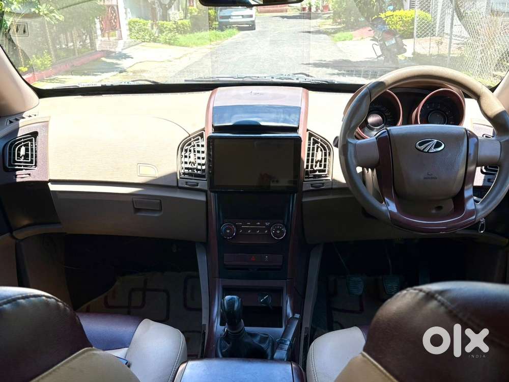 Mahindra Xuv500 Model 2014 Driven 92000 Km