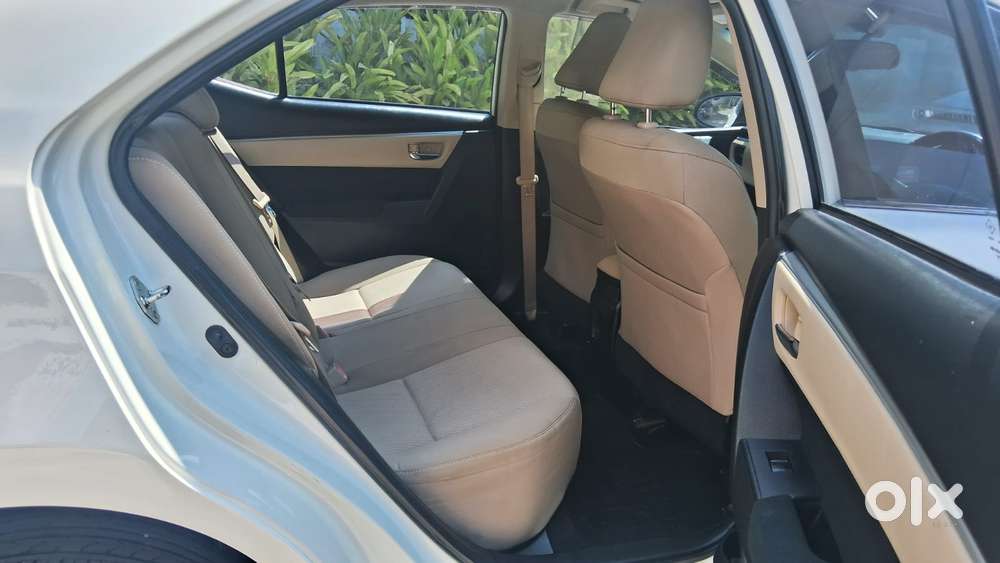 Toyota Corolla Altis 2010-2013 G, 2014, Petrol