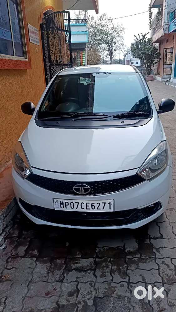 Tiago Xm Petrol Cng