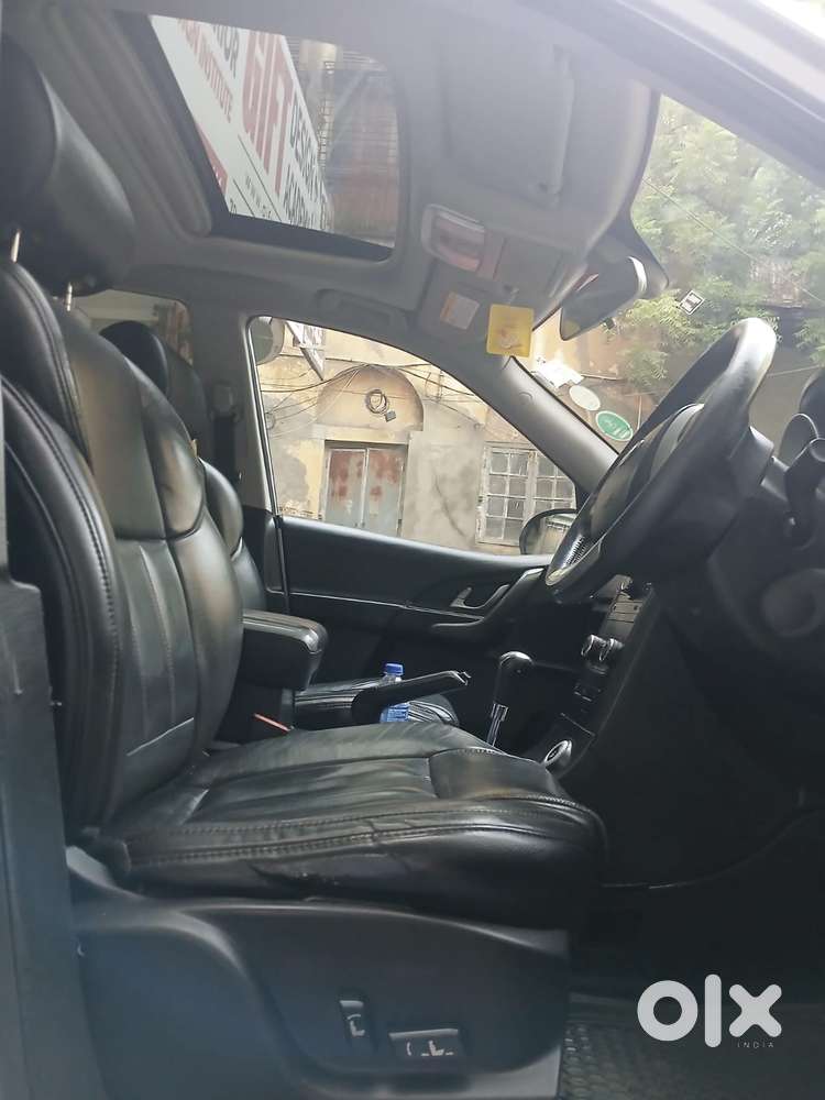 Mahindra Xuv500 At W10 Fwd, 2017, Diesel