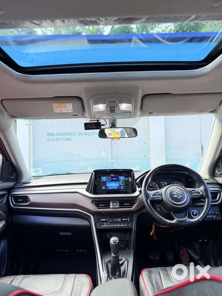 Maruti Suzuki Brezza 1.5 Zxi Smart Hybrid Dual Tone, 2023, Petrol
